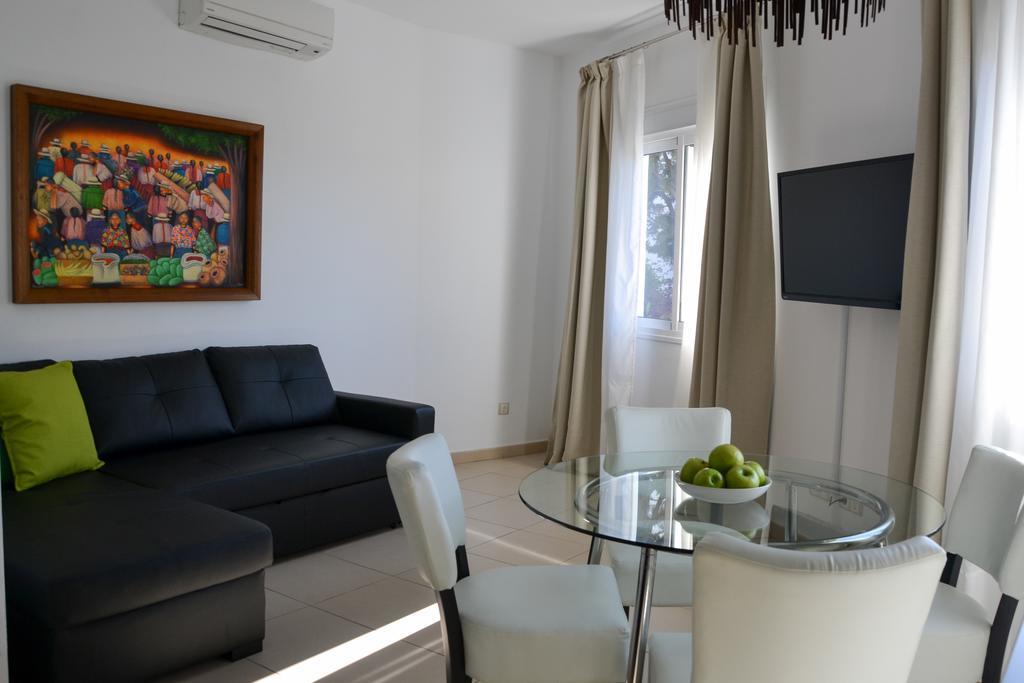Apartamentos Dos Olivos Benalmádena Habitación foto